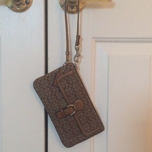 Coach wristlet brown